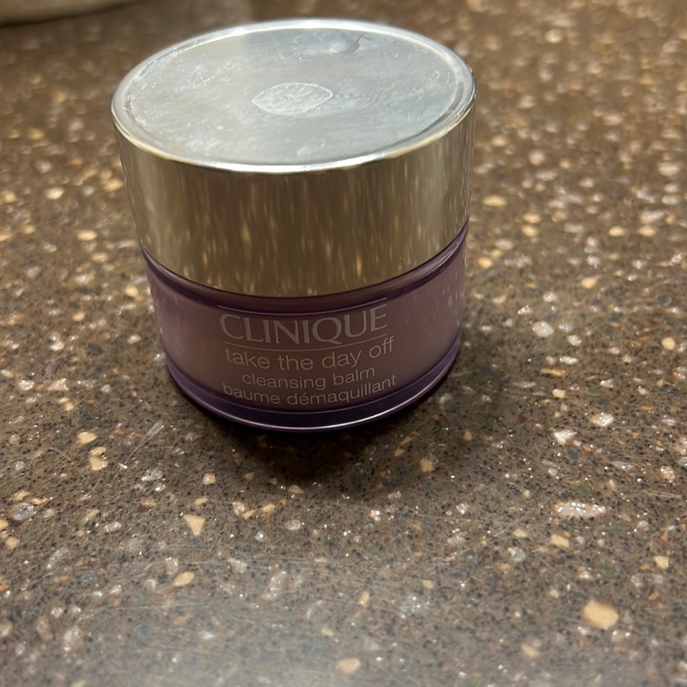Clinique take day off